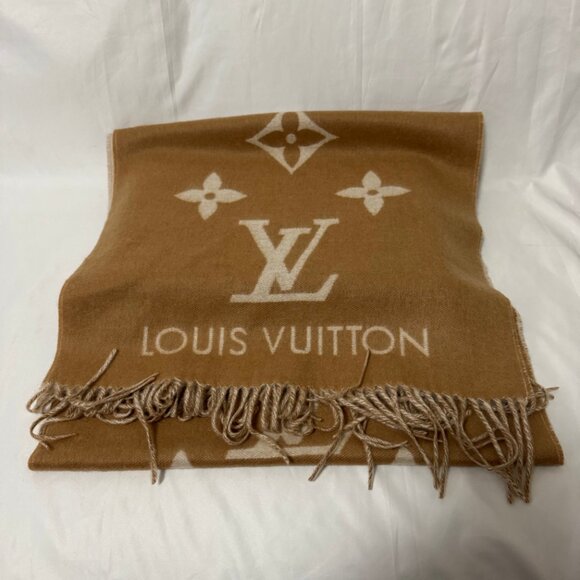 Louis Vuitton Reykjavik Scarf - Picture 1 of 2